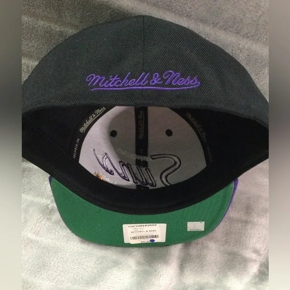 Mitchell & Ness Phoenix Suns Black and Purple Fitted Hat - Picture 9 of 9